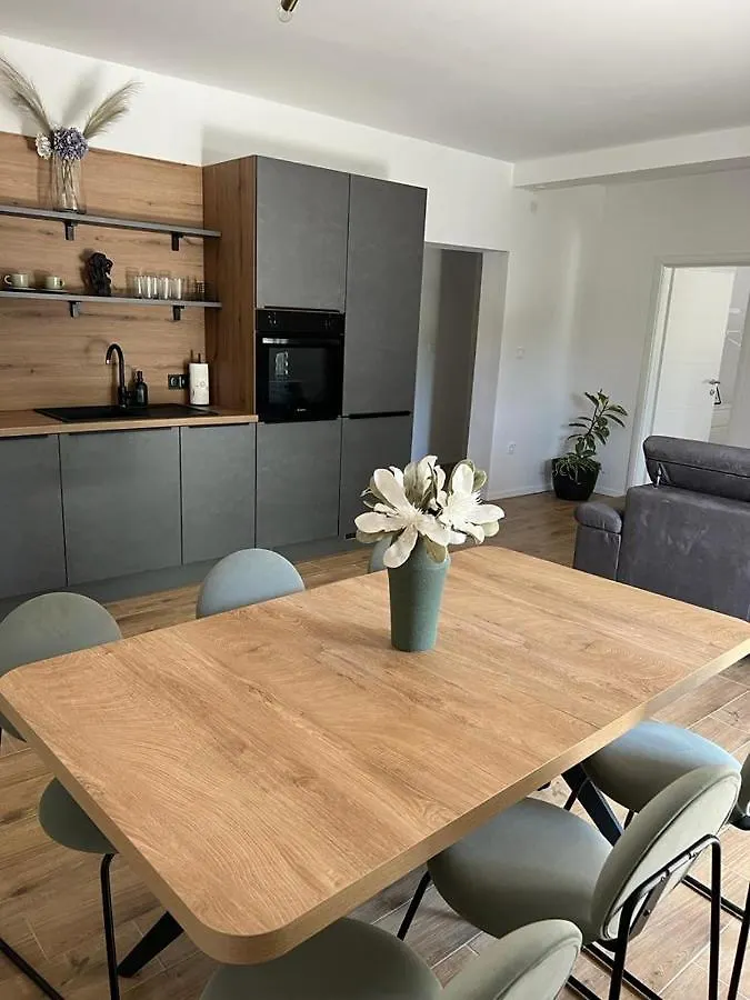 Gemini Apartments Kastela