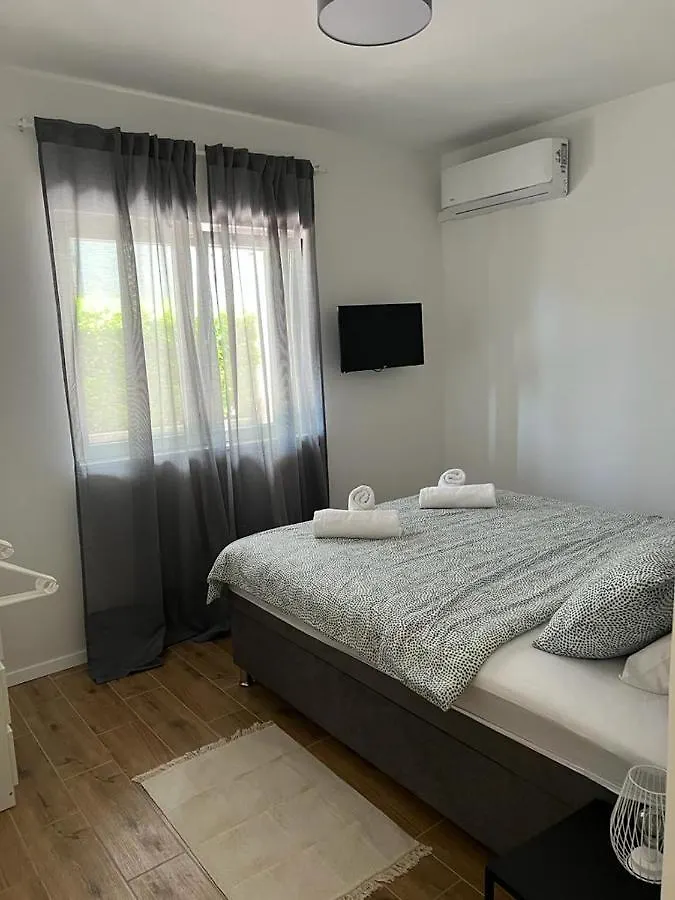 Gemini Apartments Kastela