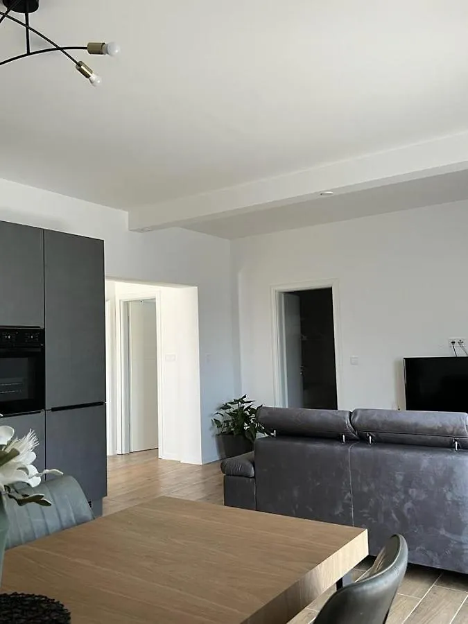 Gemini Apartments Kastela 0*,  Croatia